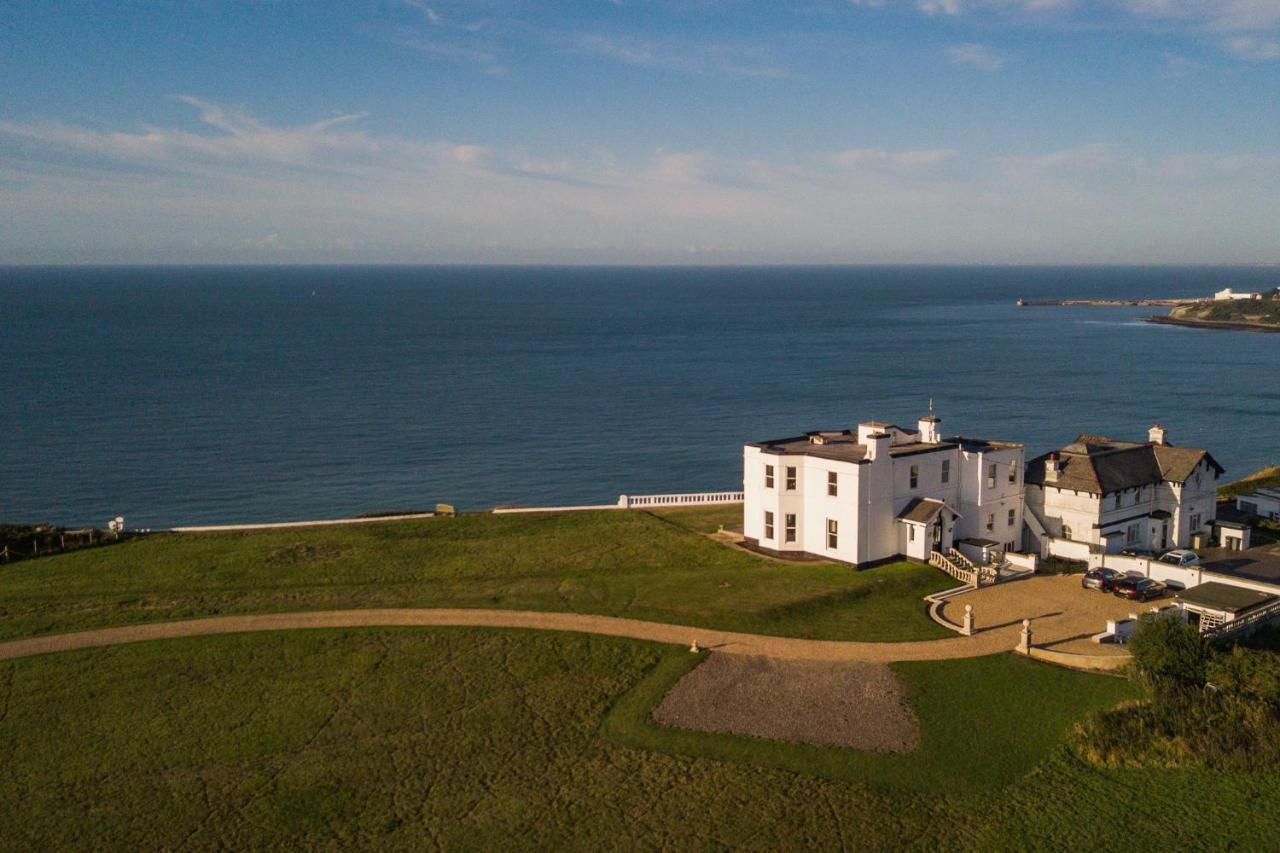 Abbots Cliff House By Bloom Stays Hougham Bagian luar foto
