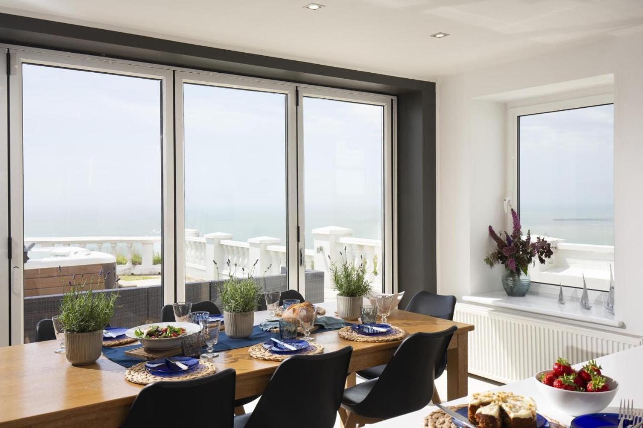 Abbots Cliff House By Bloom Stays Hougham Bagian luar foto